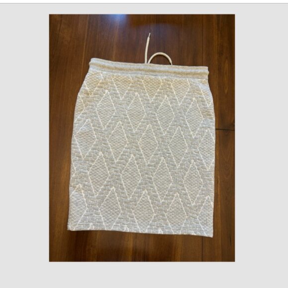 NWT KAFFE Women's Gillis Skirt Grey Size Medium Drawstring Closure - Picture 2 of 10